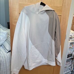 NWT ALO Yoga  Neutral Tone Hoodie